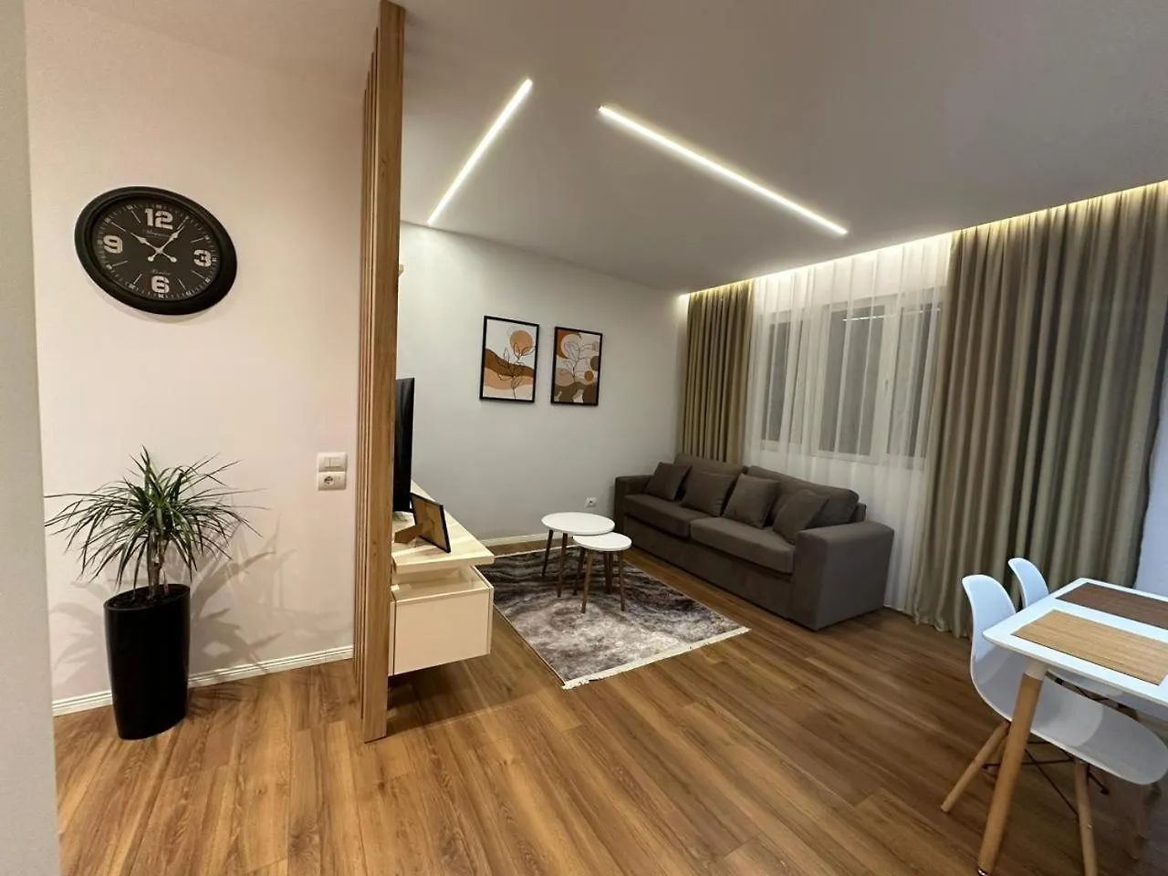 Fa Apartments At City Center 02 Tirana